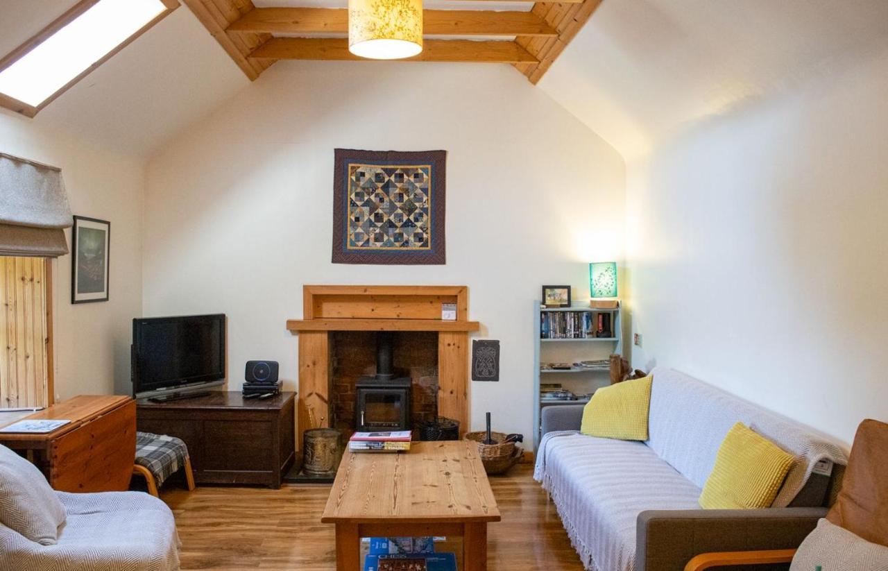 Half Of 12 Camustianavaig Villa Camastianavaig ภายนอก รูปภาพ