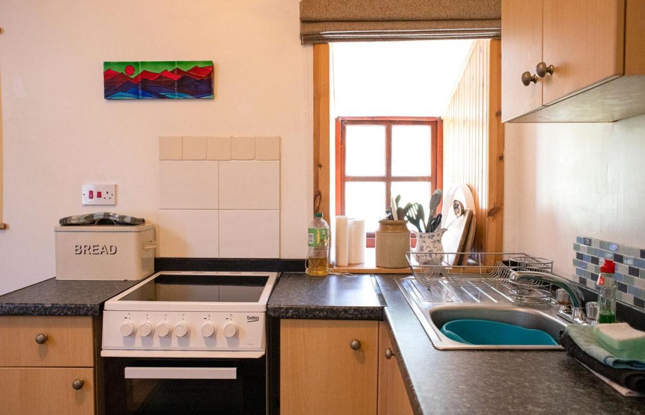 Half Of 12 Camustianavaig Villa Camastianavaig ภายนอก รูปภาพ